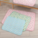 Летняя охлаждающая подстилка Derby Ice Silk Summer Pet Cooling Mat Strawberry, 70х100 см