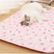 Летняя охлаждающая подстилка Derby Ice Silk Summer Pet Cooling Mat Strawberry, 70х100 см