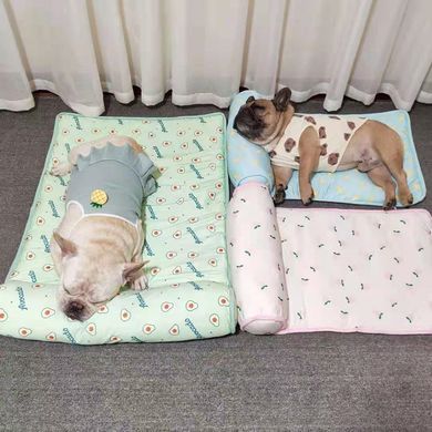 Охолоджуюча підстилка з подушкою Derby Ice Silk Summer Pet Cooling Mat Bananas для домашніх тварин, 60х80 см